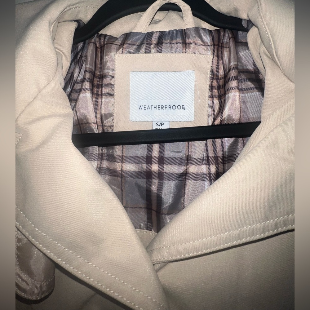Brand Weatherproof, Waterproof Cream Trench Coat - Picture 5 of 6